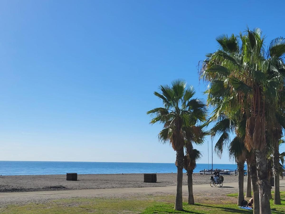 Apartamento Arena Torre Del Mar Luaran gambar